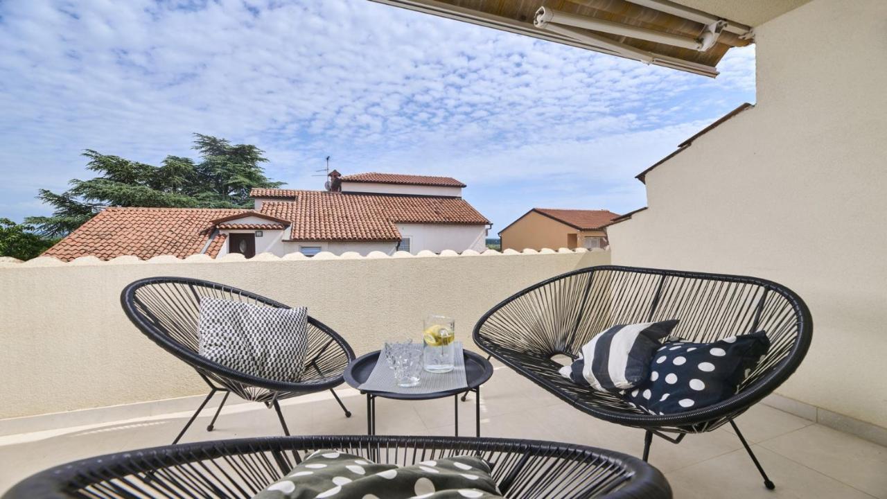 Apartment Iriska Novigrad Istria Exteriér fotografie