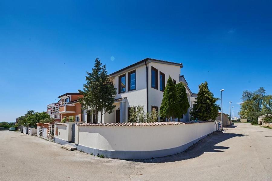 Apartment Iriska Novigrad Istria Exteriér fotografie